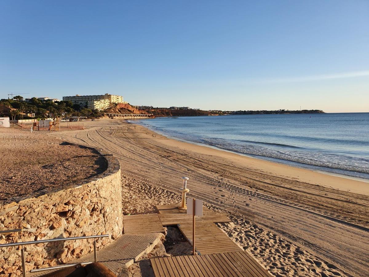Apartment In Campoamor Overlooking The Swimming Pool Extérieur photo